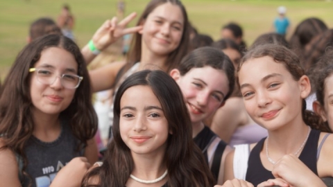 ארוע פתיחת הקיץ 2023 - נועה קירל (18).JPG