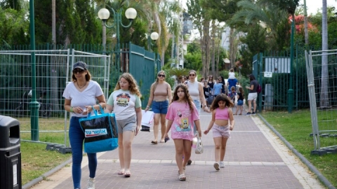 ארוע פתיחת הקיץ 2023 - נועה קירל (5).jpg