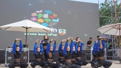 ארוע פתיחת הקיץ 2023 - נועה קירל (32).JPG