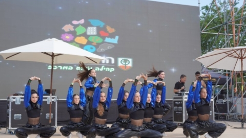 ארוע פתיחת הקיץ 2023 - נועה קירל (31).JPG