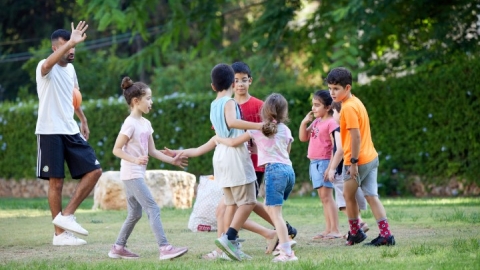 משחקים של פעם פארק השחר (4)(1).jpg