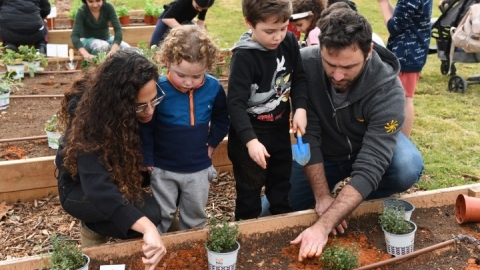 גינה קהילתית ברחוב חיים הרצוג (46).JPG
