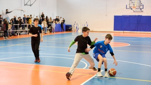 טורניר כדורסל בתי ספר יסודיים (13).jpg