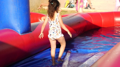 הפנינג מים במרכז דוד (44).JPG