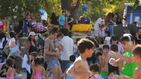 הפנינג מים במרכז דוד (23).JPG