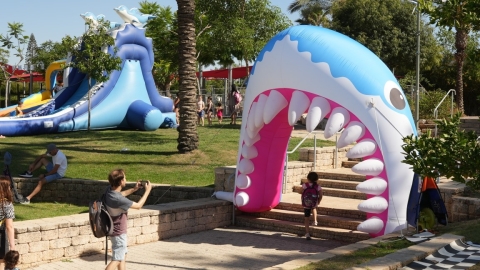 הפנינג מים במרכז דוד (49).JPG