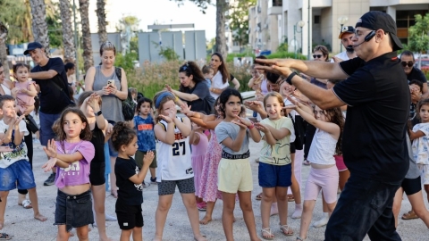 הרקדה וסרט בגינת מגדיאל (9).jpg