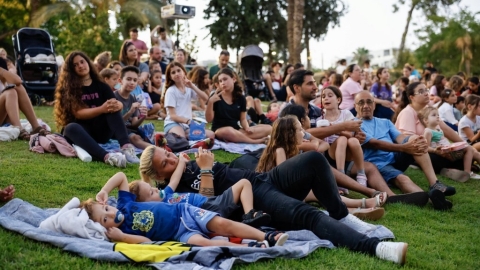 הרקדה וסרט בגינת מגדיאל (23).jpg
