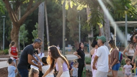 הרקדה וסרט בגינת מגדיאל (8).jpg