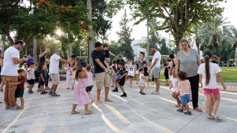 הרקדה וסרט בגינת מגדיאל (18).jpg