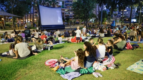 הרקדה וסרט בגינת מגדיאל (6).jpg