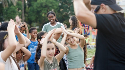 הרקדות והקרנות סרטים בגינות (25).jpg