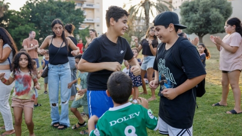 הרקדות והקרנות סרטים בגינות (15).jpg