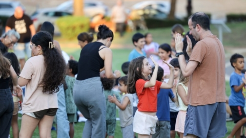 הרקדות והקרנות סרטים בגינות (56).jpg
